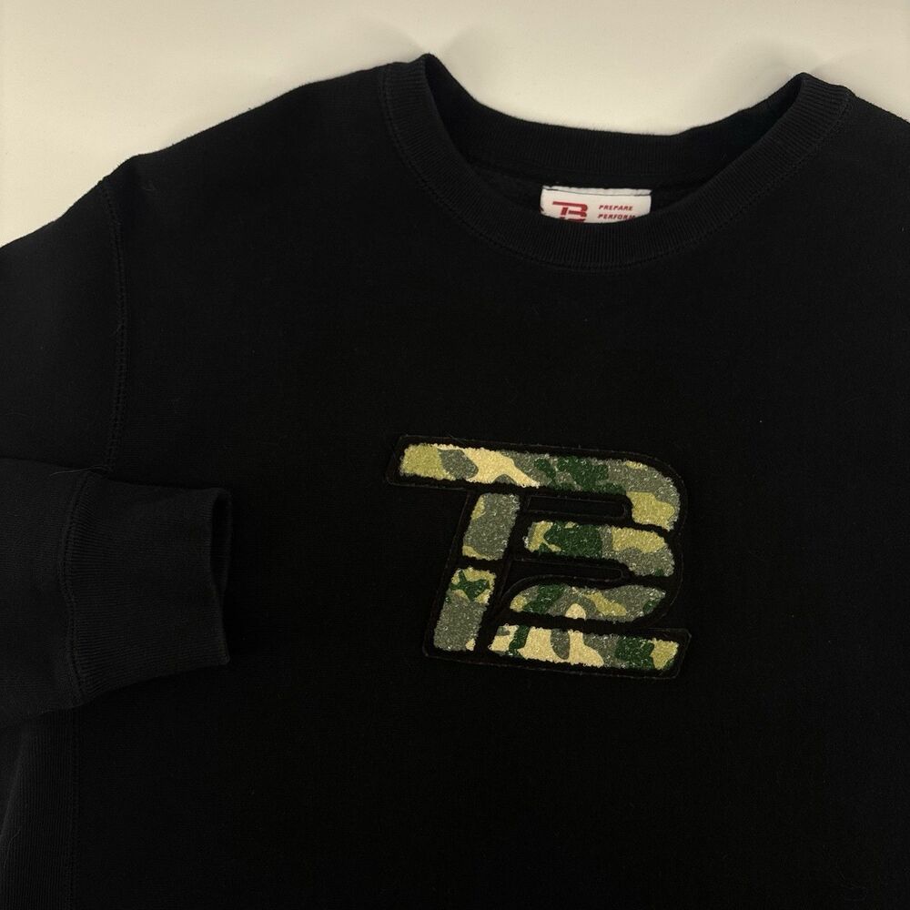 TB12 Tom Brady Mens Crewneck Sweatshirt Logo Embroidered Camouflage Black Large